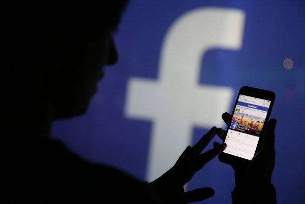 Facebook требует от банков данные о счете пользователей Facebook требует от банков данные о счете пользователей