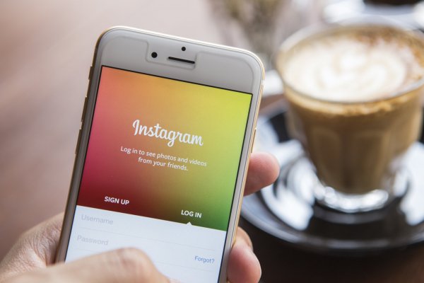В Instagram появились групповые видео-звонки, новый раздел и эффекты для камеры В Instagram появились групповые видео-звонки, новый раздел и эффекты для камеры