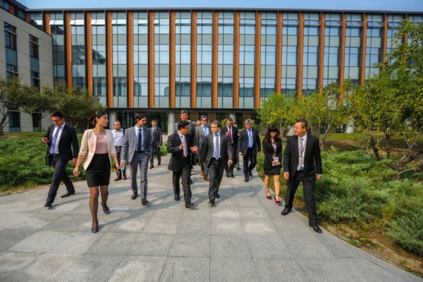 Huawei потратит два миллиарда долларов на усиление кибербезопаности Huawei потратит два миллиарда долларов на усиление кибербезопаности