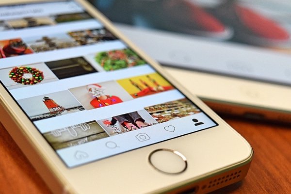 Instagram добавляет новые стикеры для обмена музыкой Instagram добавляет новые стикеры для обмена музыкой