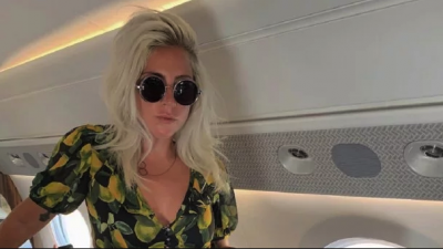 Леди Гага примерила стильное платье от Marc Jacobs Леди Гага примерила стильное платье от Marc Jacobs